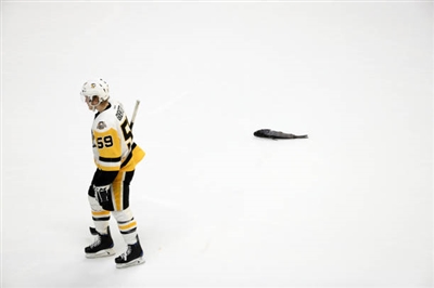 Jake Guentzel Poster 3556074