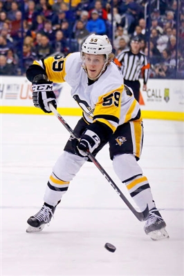 Jake Guentzel Poster 3556097
