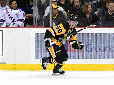 Jake Guentzel Poster 3556101