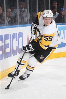 Jake Guentzel Poster 3556103