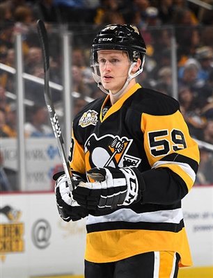 Jake Guentzel Poster 3556107