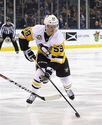 Jake Guentzel Poster 3556137