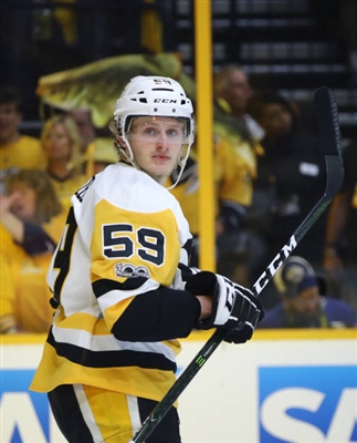 Jake Guentzel Poster 3556139