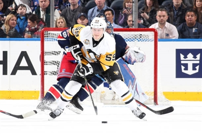 Jake Guentzel Poster 3556144