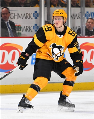 Jake Guentzel Poster 3556161