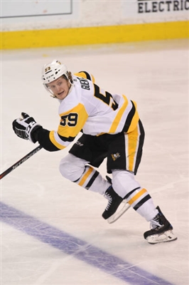 Jake Guentzel Poster 3556173