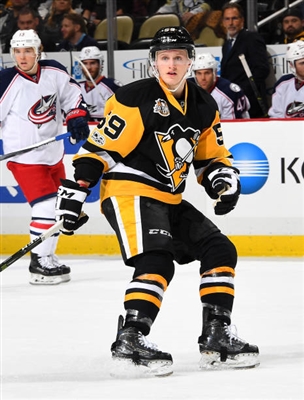 Jake Guentzel Poster 3556197