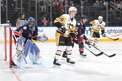 Jake Guentzel Poster 3556201