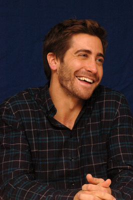 Jake Gyllenhaal Poster 2250229