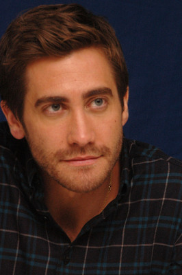 Jake Gyllenhaal Poster 2250237