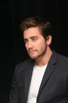 Jake Gyllenhaal Poster 2250315