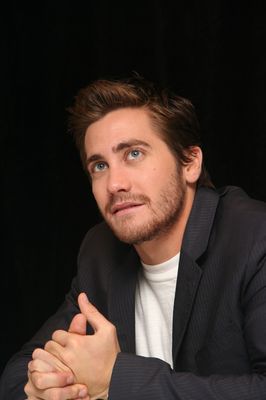Jake Gyllenhaal Poster 2250323
