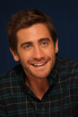 Jake Gyllenhaal Poster 2437126