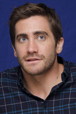 Jake Gyllenhaal Poster 2444042