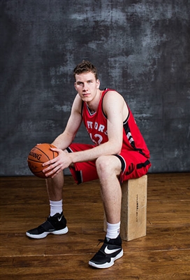 Jakob Poeltl Poster 3437064