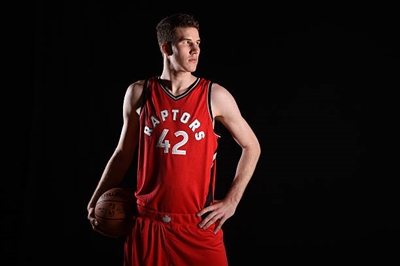 Jakob Poeltl Poster 3437076