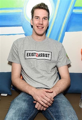 Jakob Poeltl Poster 3437094