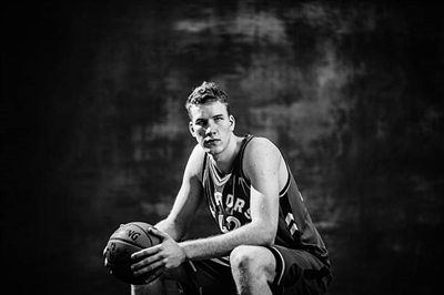 Jakob Poeltl Poster 3437104