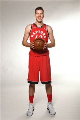 Jakob Poeltl Poster 3437137