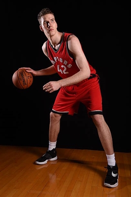 Jakob Poeltl Poster 3437144