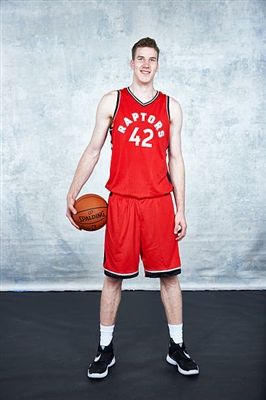 Jakob Poeltl Poster 3437146