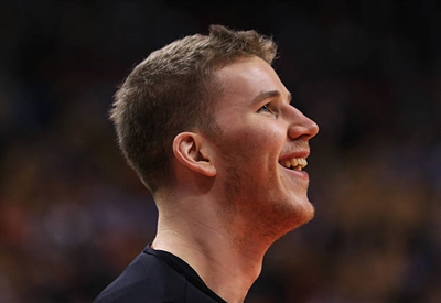Jakob Poeltl Poster 3437153
