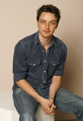 James McAvoy Poster 2210320