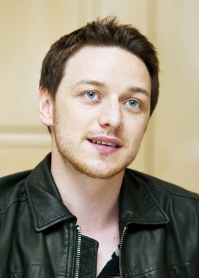 James McAvoy Poster 2237050