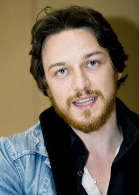 James McAvoy Poster 2251207