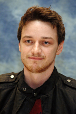 James Mcavoy Poster 2401609