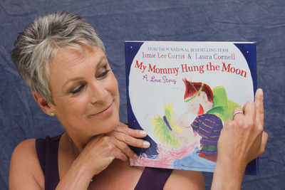 Jamie Lee Curtis Poster 2447053