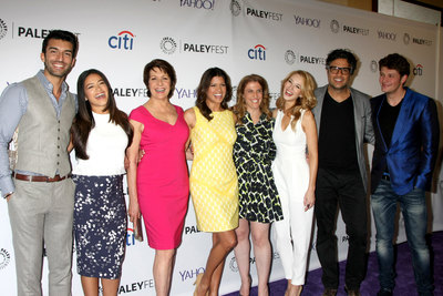 Jane The Virgin Cast Poster 3015648