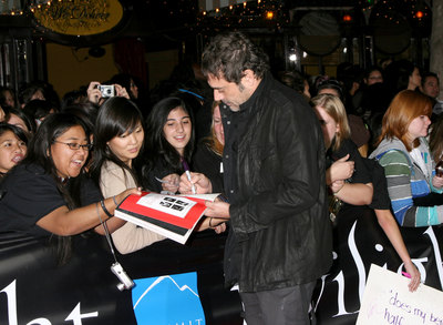 Jeffrey Dean Morgan Poster 3085858