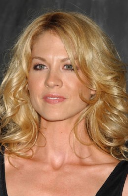 Jenna Elfman Poster 1270606