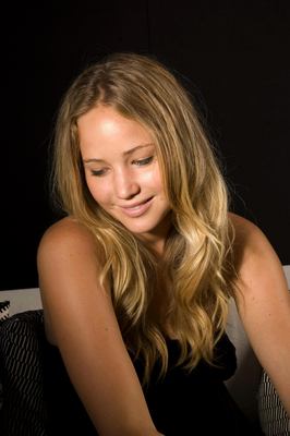 Jennifer Lawrence Poster 2007000