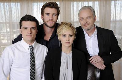 Jennifer Lawrence Poster 2353028