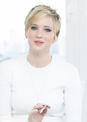 Jennifer Lawrence Poster 2364094