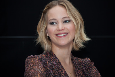Jennifer Lawrence Poster 2452066