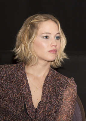 Jennifer Lawrence Poster 2452070