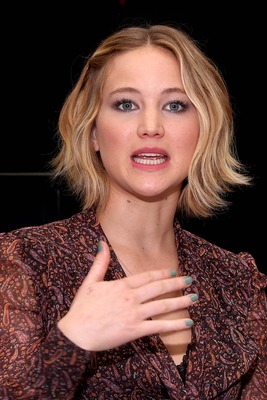 Jennifer Lawrence Poster 2452071