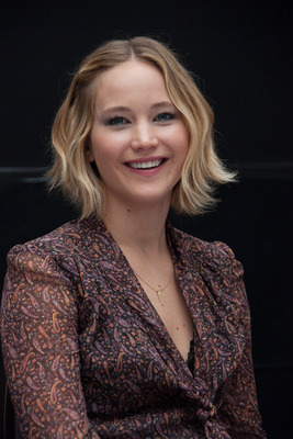 Jennifer Lawrence Poster 2452075