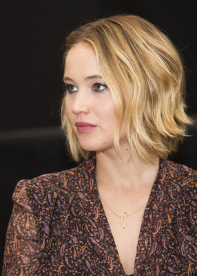 Jennifer Lawrence Poster 2452077
