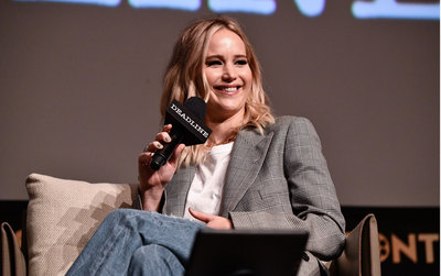 Jennifer Lawrence Poster 2819360