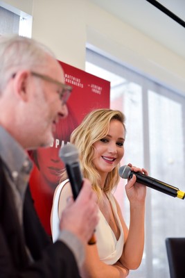 Jennifer Lawrence Poster 3054040