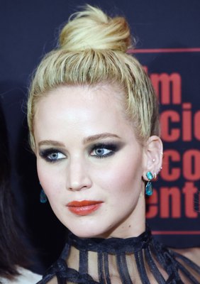 Jennifer Lawrence Poster 3173350