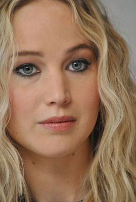 Jennifer Lawrence Poster 3209023