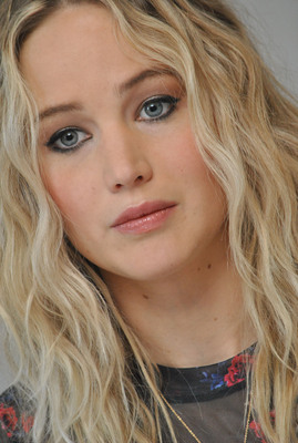 Jennifer Lawrence Poster 3209065