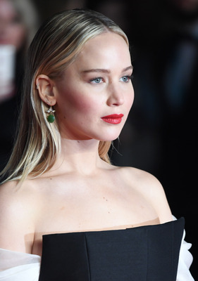 Jennifer Lawrence Poster 3209130