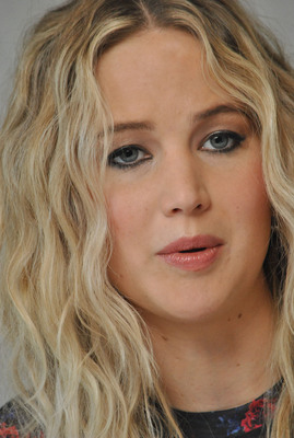 Jennifer Lawrence Poster 3209140