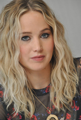 Jennifer Lawrence Poster 3209162